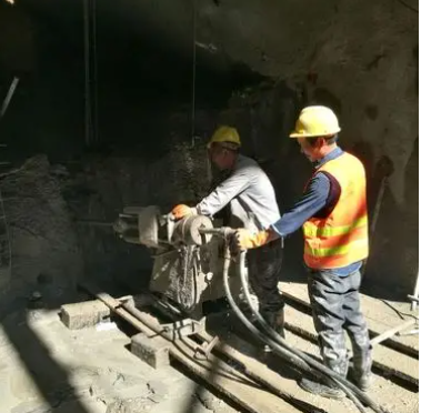 周村水下抗分散灌浆料特点 水下不分散注浆料介绍